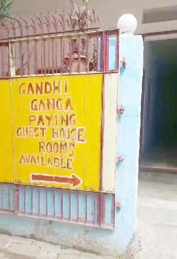 Gandhi Ganaga Guest House Varanasi Exteriör bild