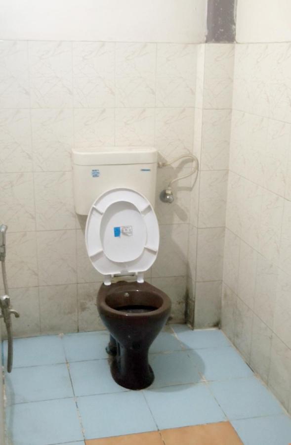 Gandhi Ganaga Guest House Varanasi Exteriör bild